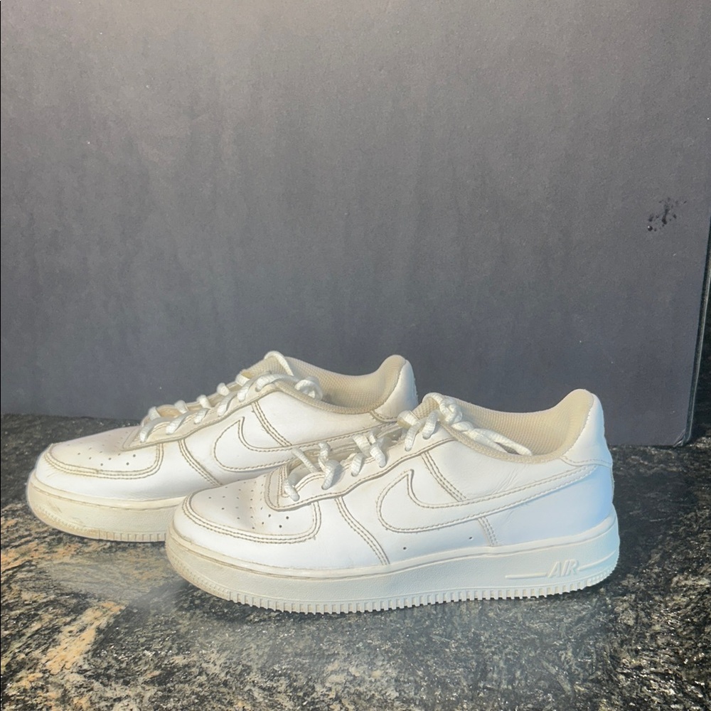 Nike White Air Force 1 Sneakers